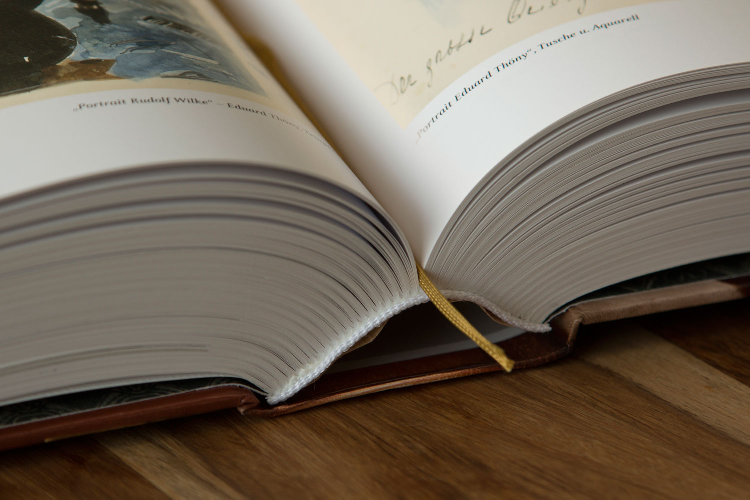 Druckerei Rapp-Druck Buch mit Fadenheftung und Hardcover